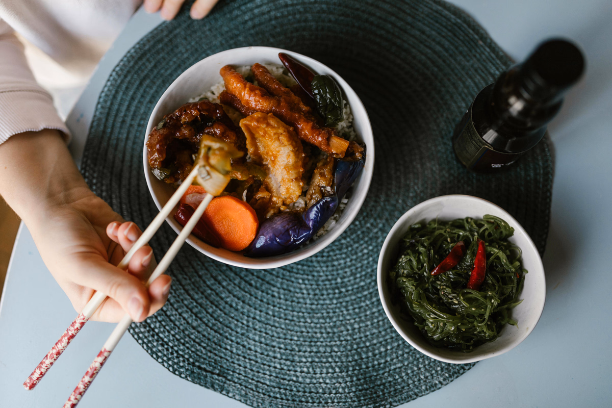 Thai-Style Cod with Seaweed